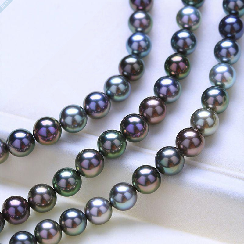 black pearl necklace