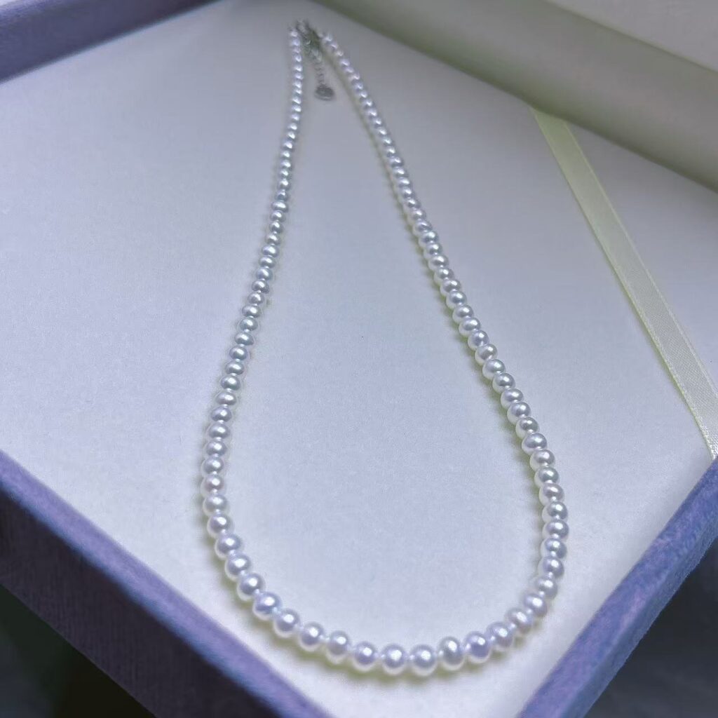 freshwater pearl necklace