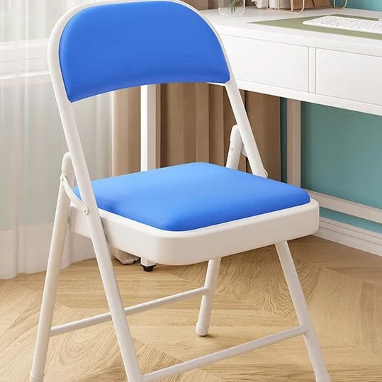 Italy designer folding chairs B2B sourcing