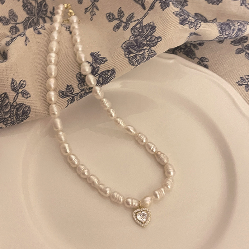 baroque pearl necklace