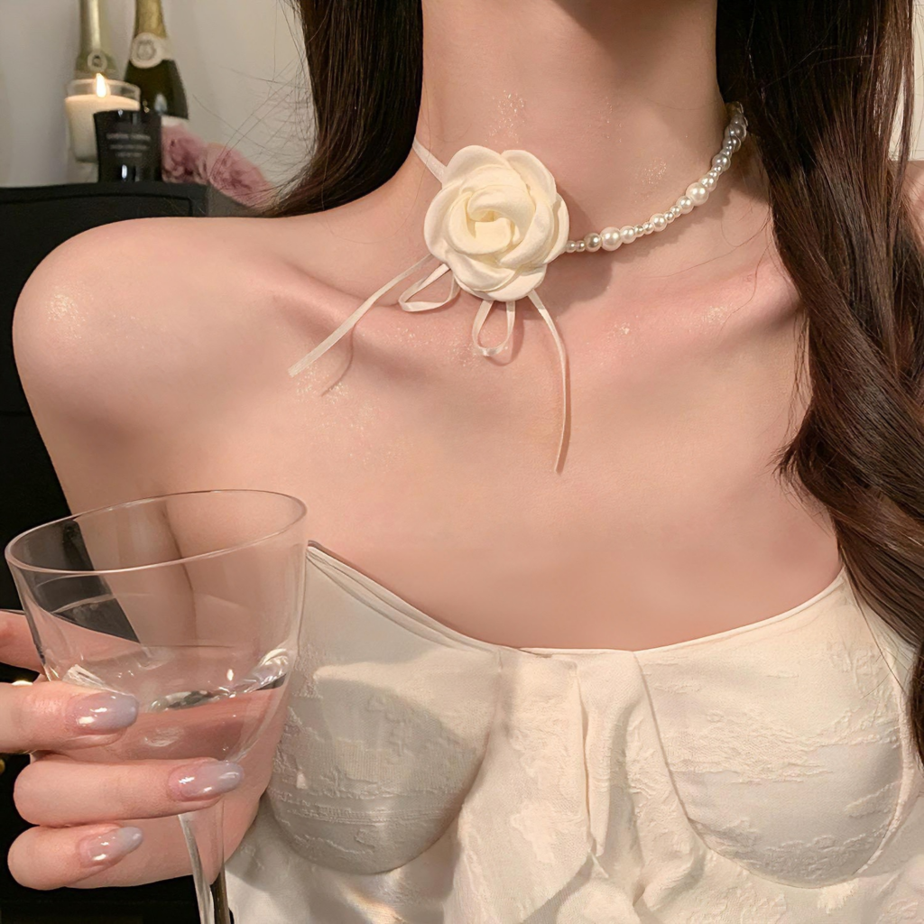 pearl necklace with pendant