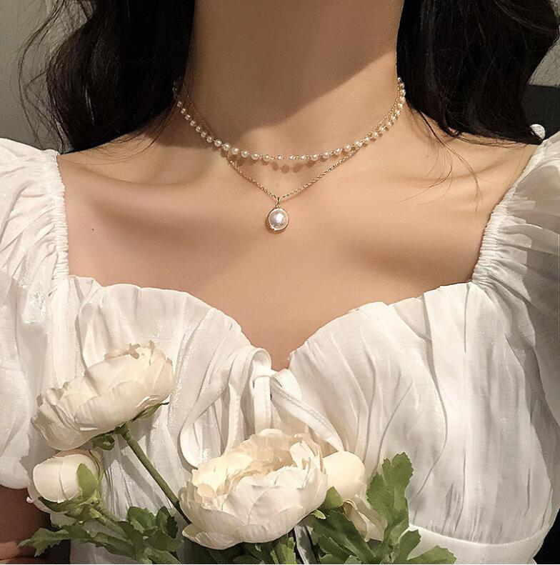 pearl necklace with pendant