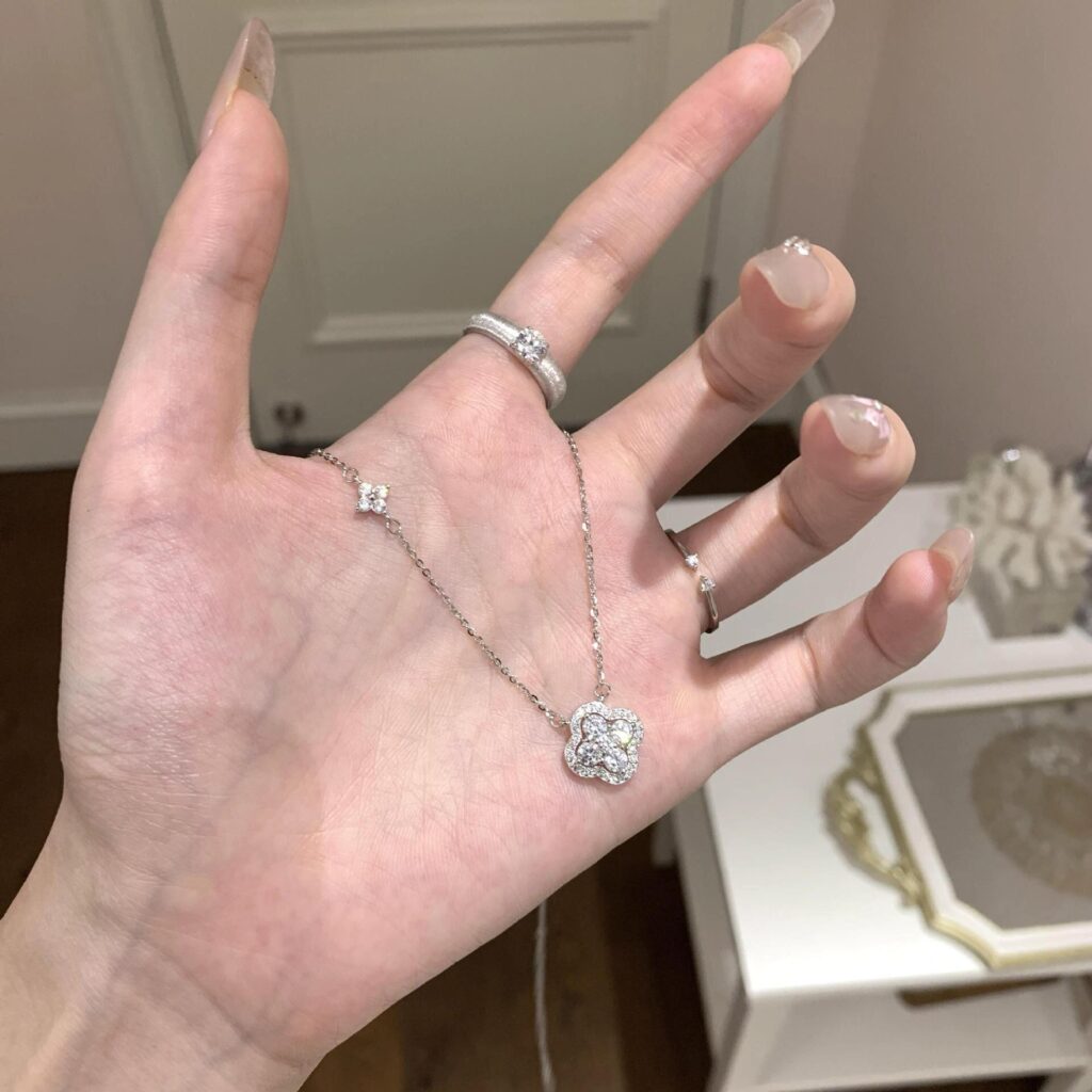 Top3 Italy diamond necklace B2B sourcing