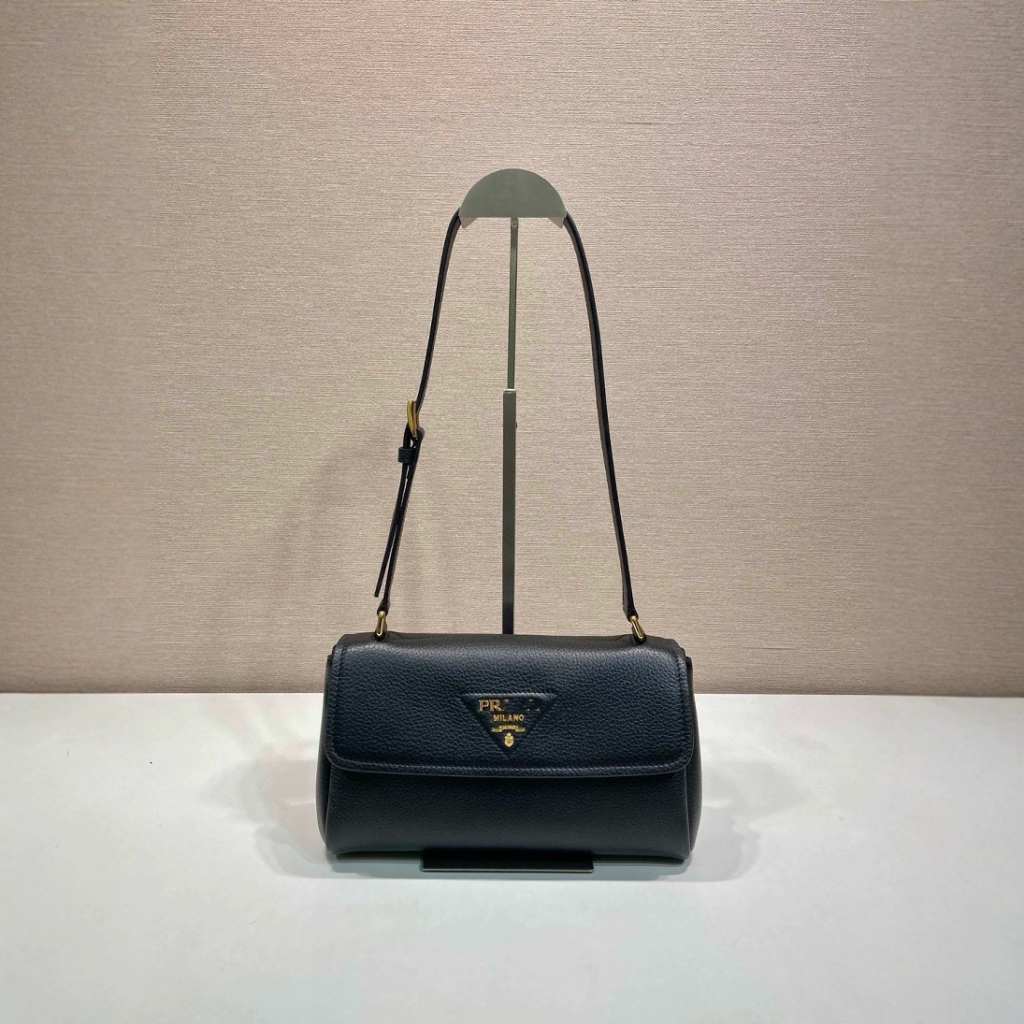 TOP5 Prada Leather Bags in Italy