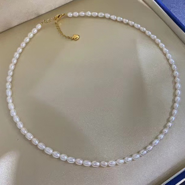 Top 5 White Pearl Necklaces In France