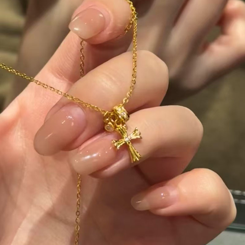 Top 5 Gold Cross Necklaces In Canada