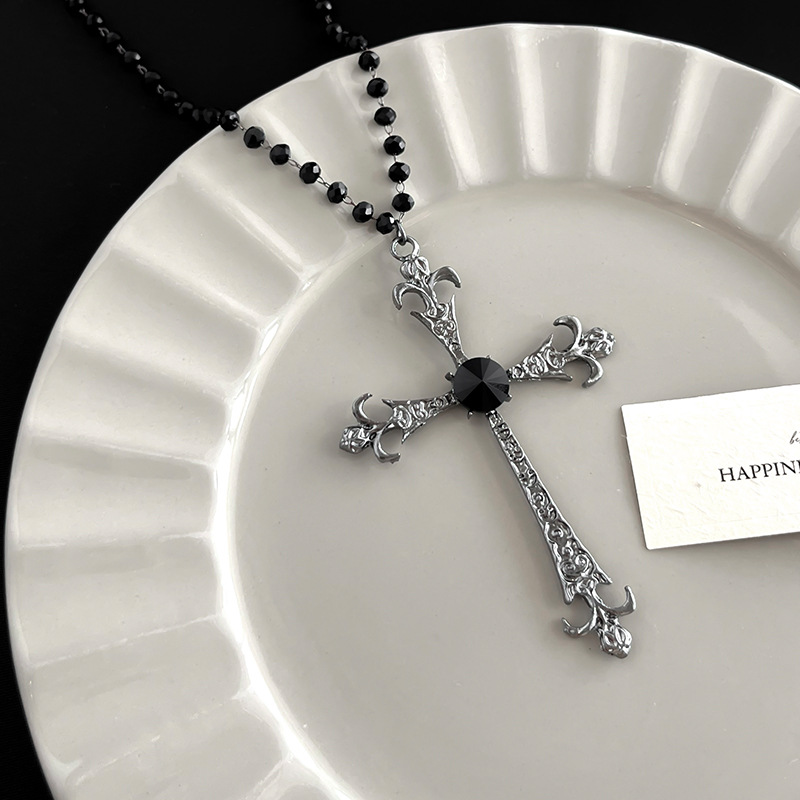 Top 5 Cross Pearl Necklaces In Italy