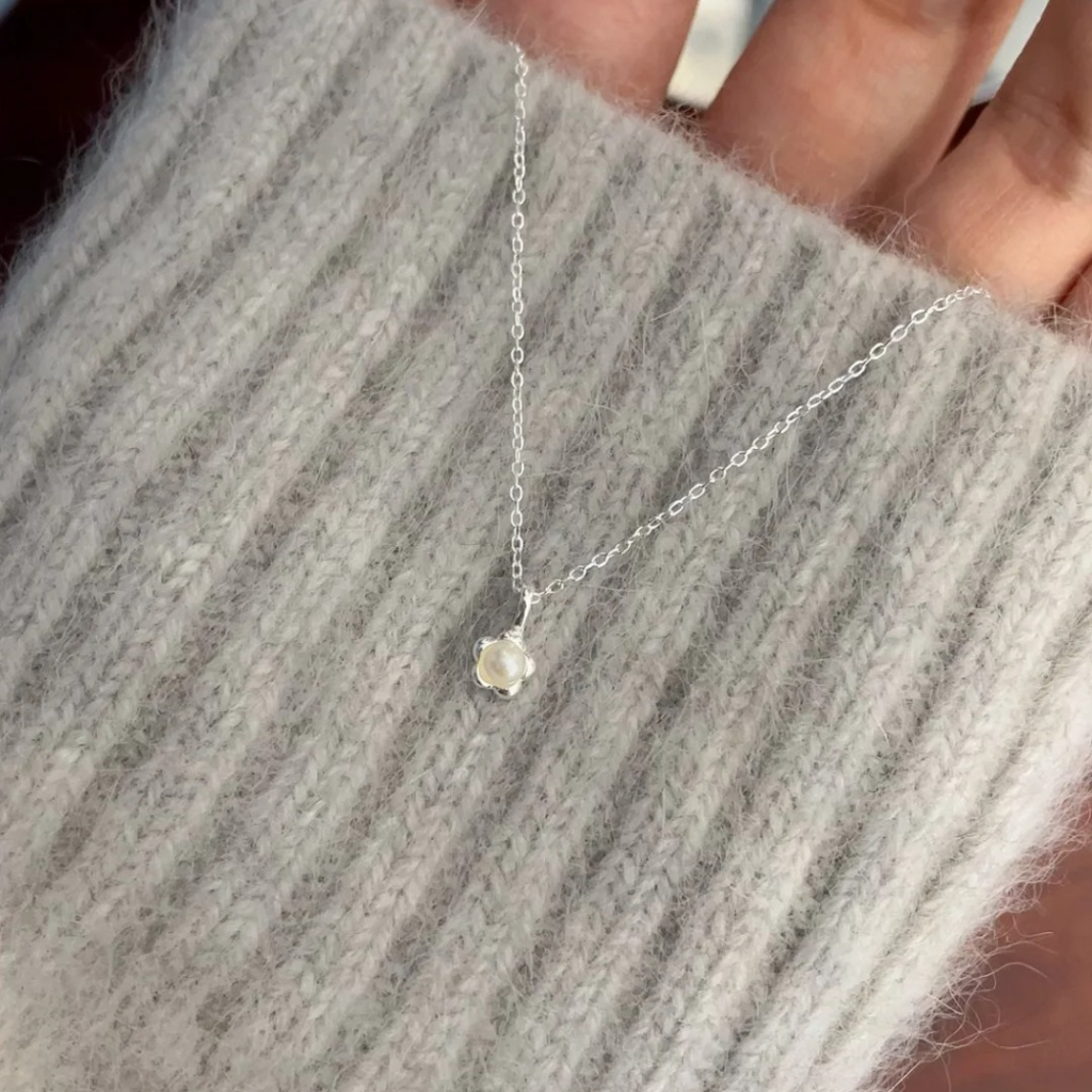 Top 5 Mini Pearl Necklaces In Switzerland