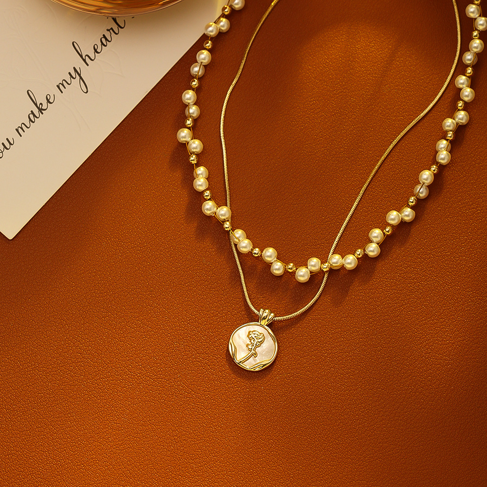 Top 5 Rose and Pearl Necklaces In France