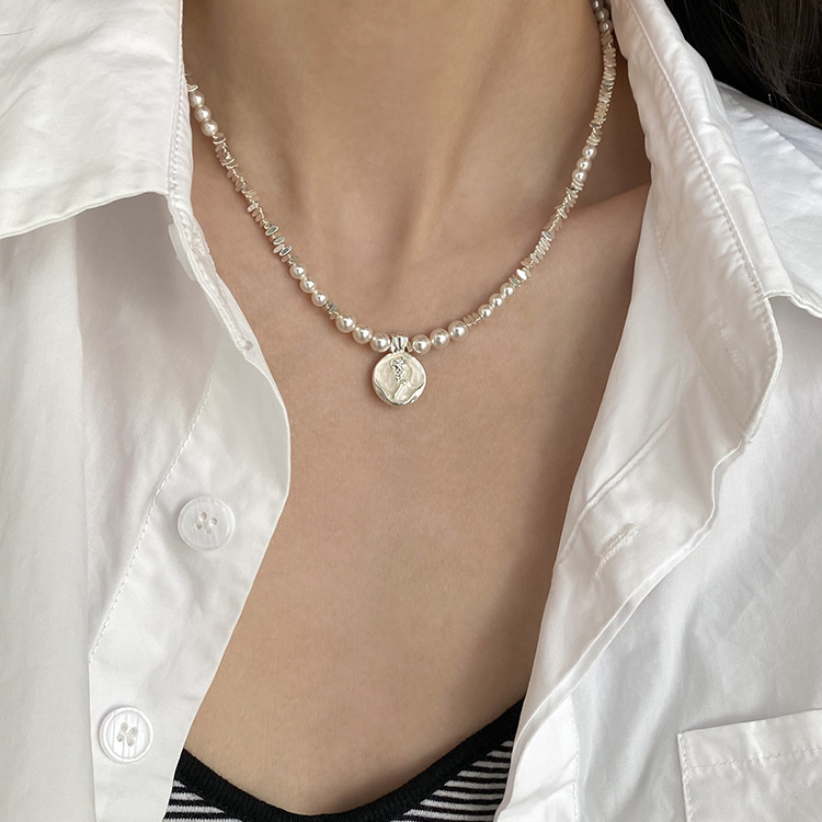 Top 5 Rose and Pearl Necklaces In France