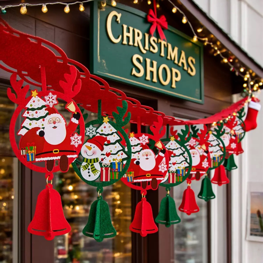 Top 10 christmas decorations in Canada