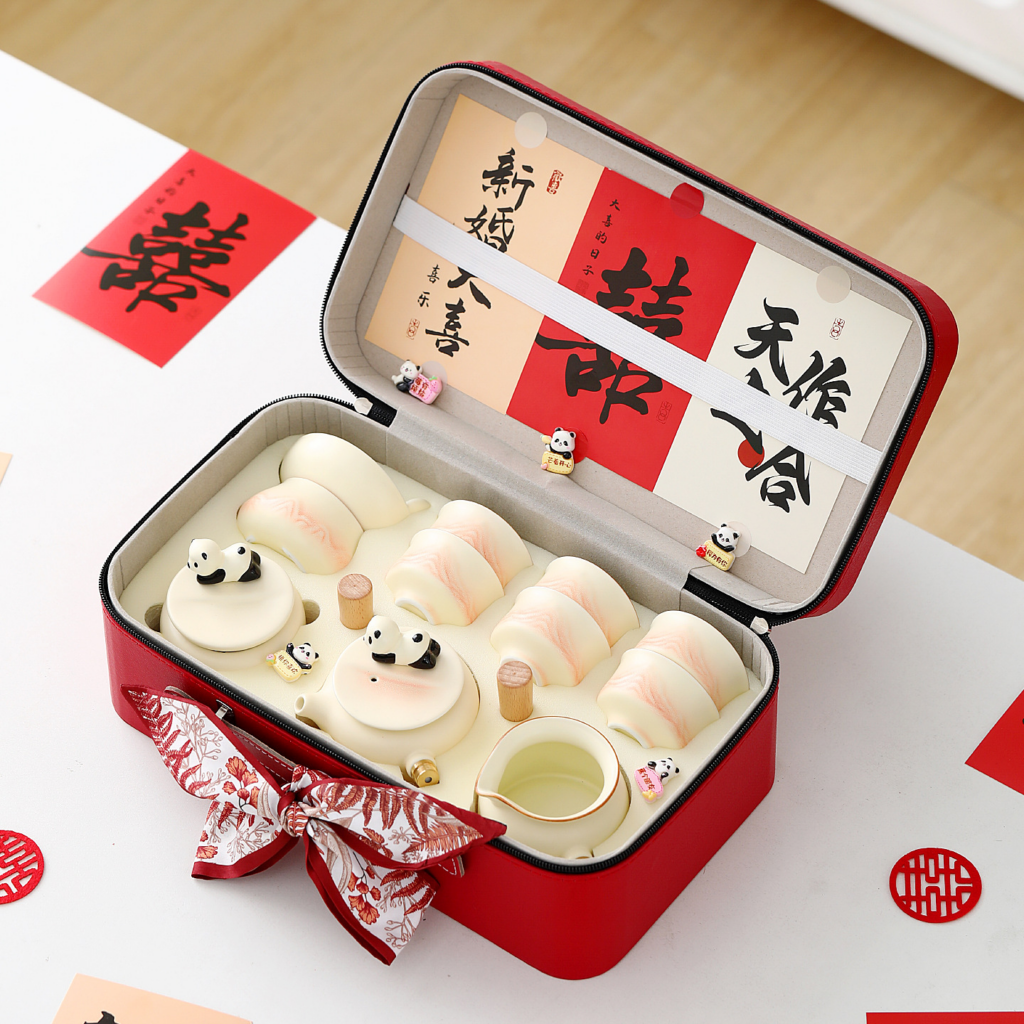 should i get my boss a holiday gift