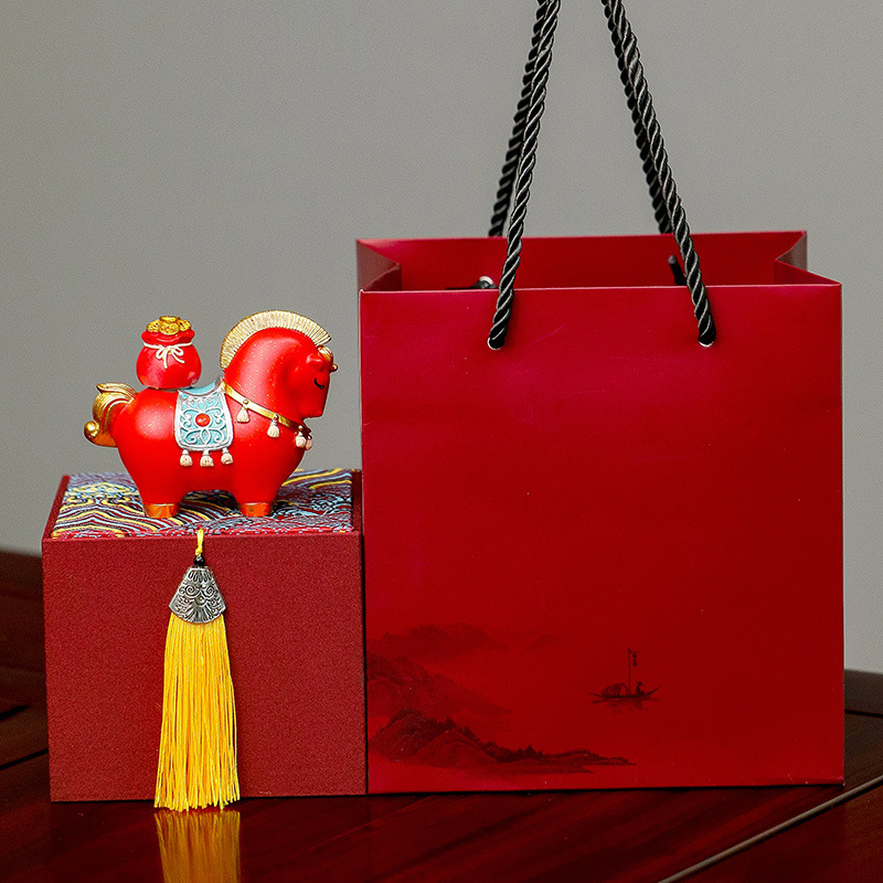 what gift do you give for lunar new year