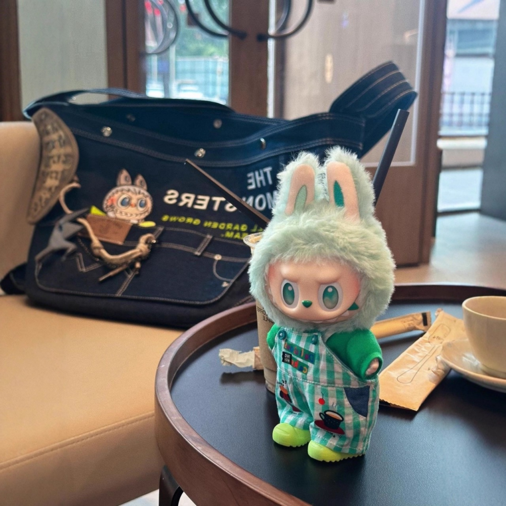 Top 10 companies offer the best holiday decor in United States