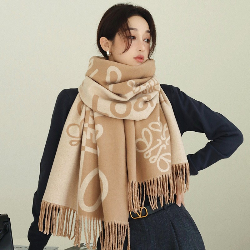 Top 10 lightweight cashmere scarf in United Kingdom